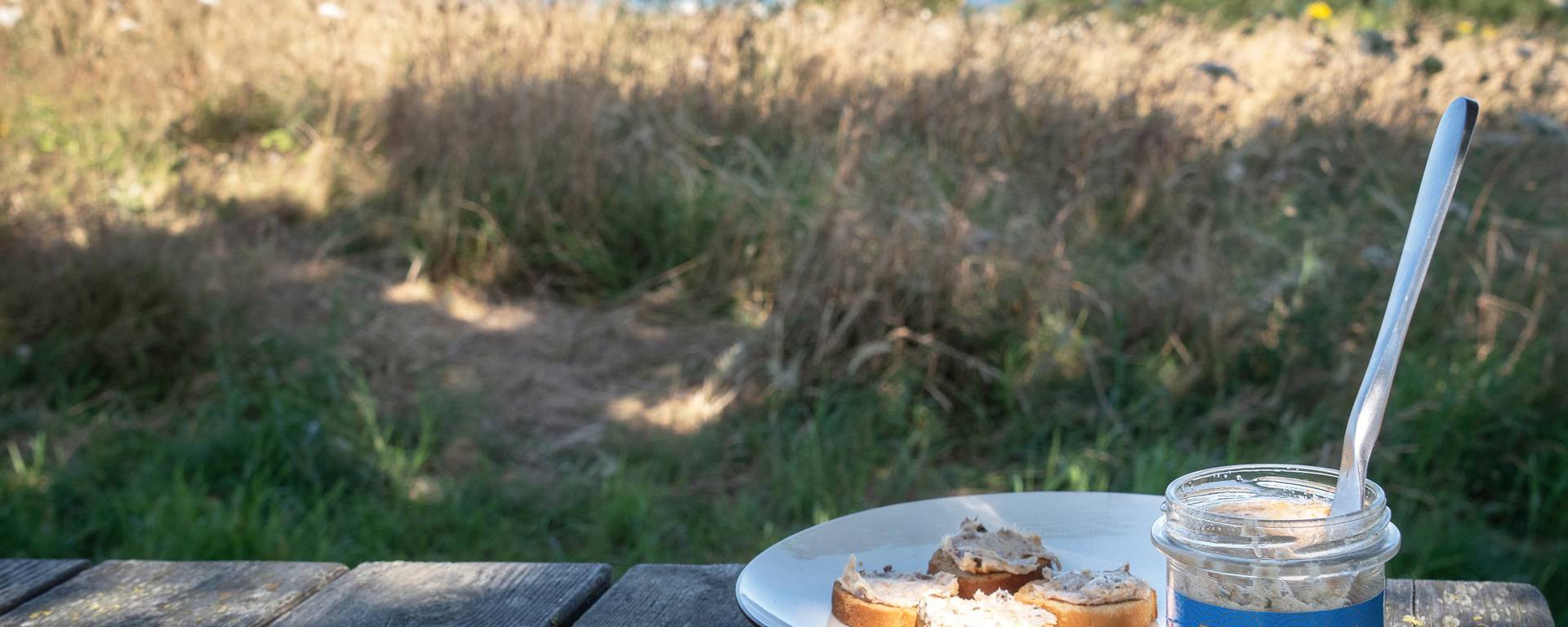 rillette au bord de la mer