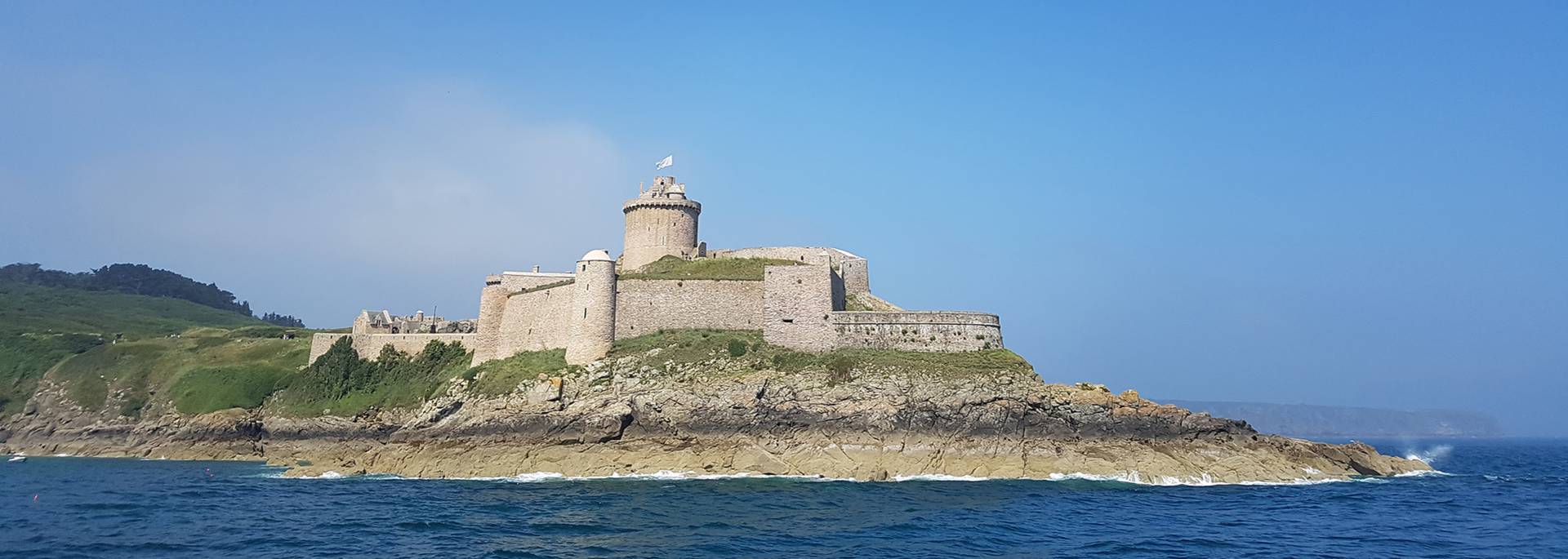 Fort la Latte par la mer