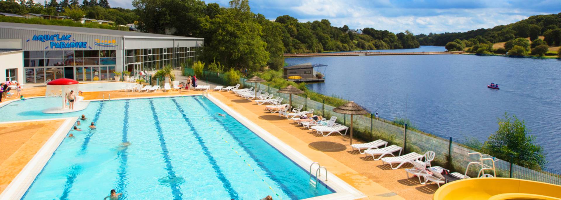 Piscine du camping de Jugon-les-Lacs