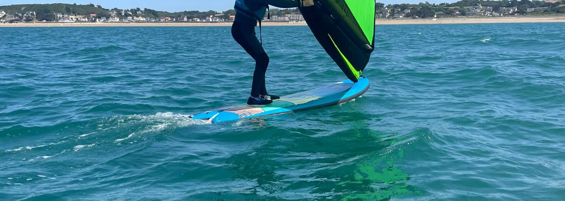 stage découverte wingfoil- centre nautique erquy 
