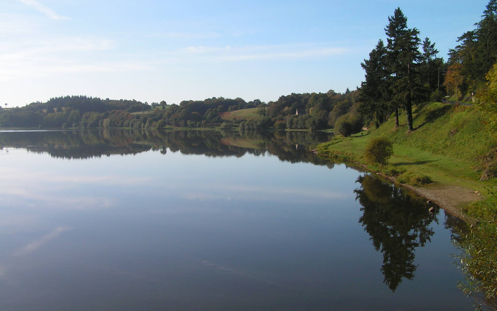 étang de Jugon-Les-Lacs