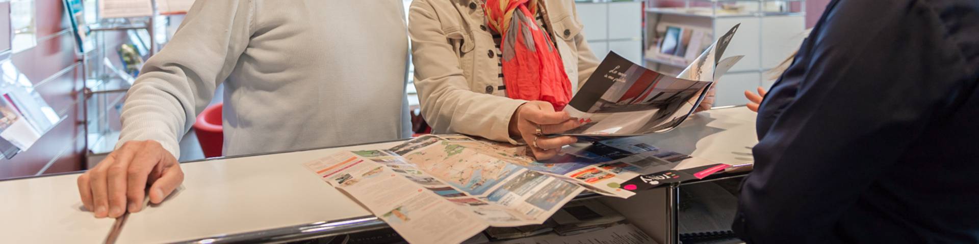 accueil au bureau d'Erquy