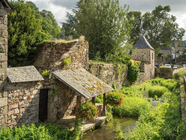 Jugon-Les-Lacs